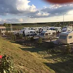 Ulasan Caravan Hotell