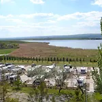 Hotell Ulasan Caravan 4*