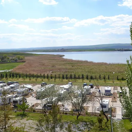Szálloda Ulasan Caravan 4*