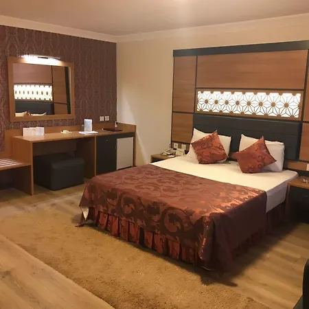 Szálloda Ulasan Caravan 4*