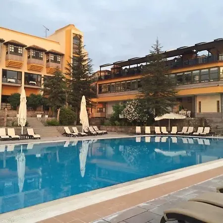 Szálloda Ulasan Caravan 4*