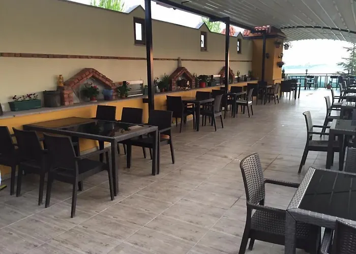 Ulasan Caravan Szálloda Ankara