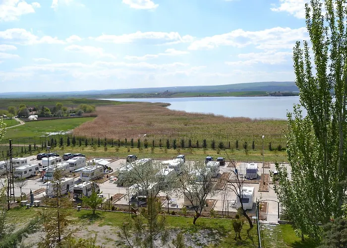 Szálloda Ulasan Caravan 4*