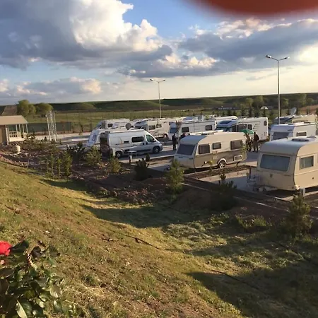 Ulasan Caravan מלון